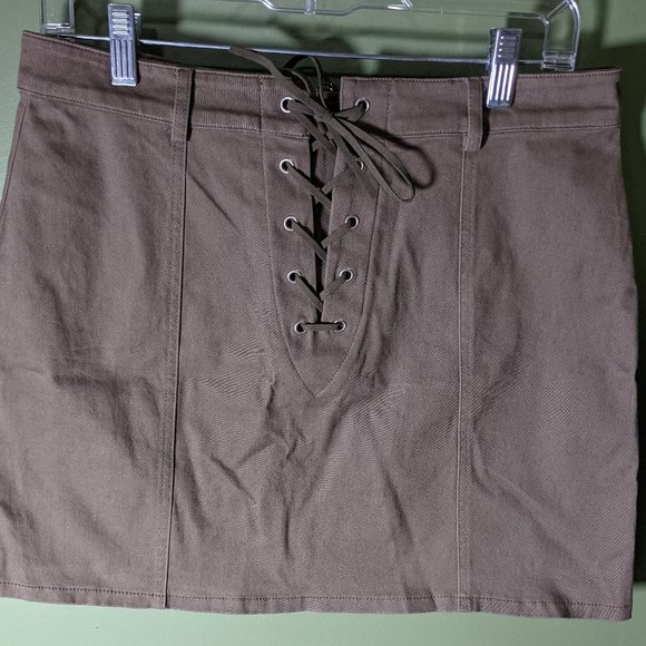 New Green Lace Up forever 21 skirt - Picture 1 of 4